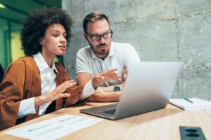 Leia mais sobre o artigo Customização de software: entenda sua importância e como aderir!