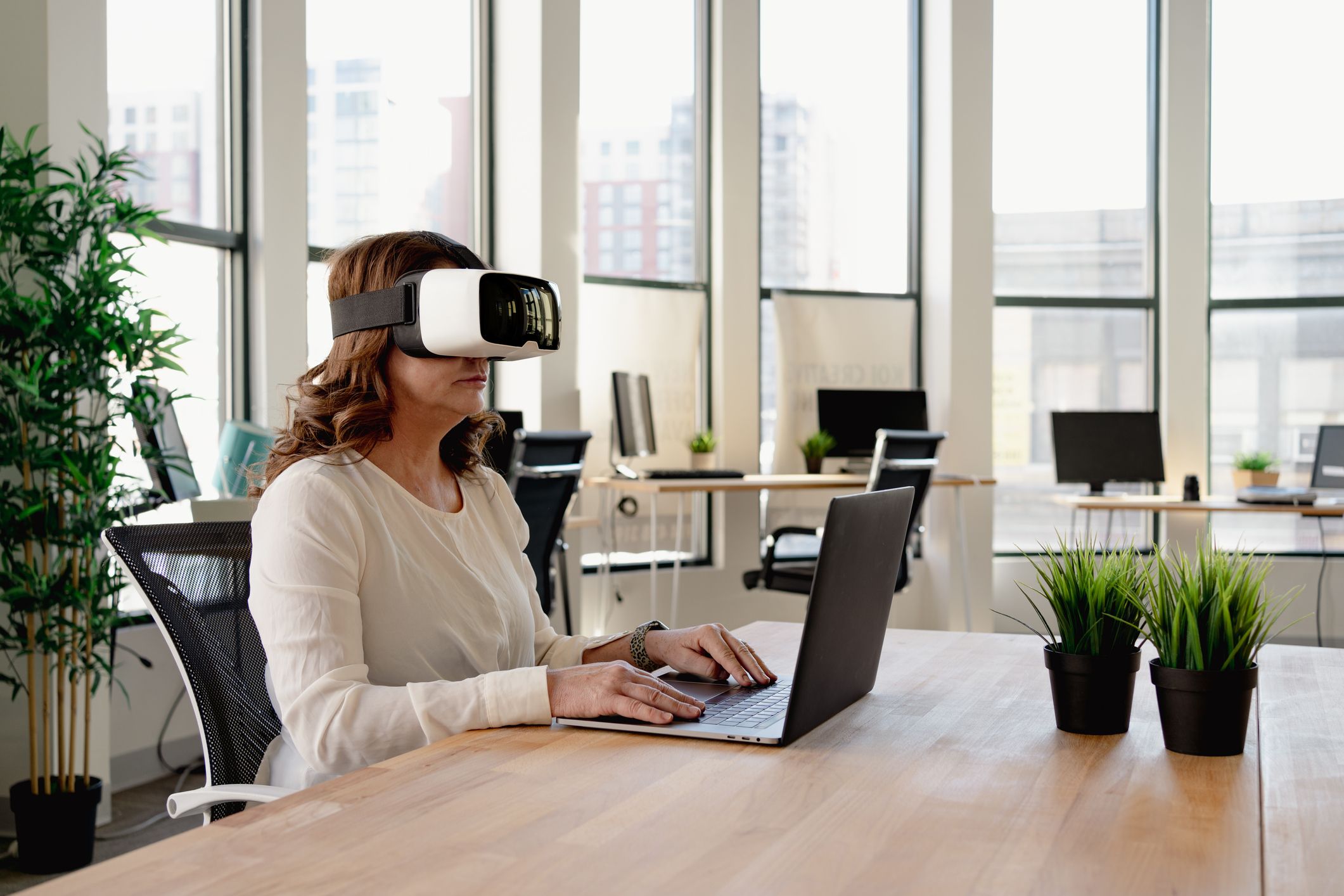 Leia mais sobre o artigo Tendências em tecnologia 2022: 7 que vão impactar o ambiente corporativo